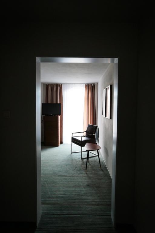 Prestige Bed & Breakfast Wierzchowisko Luaran gambar