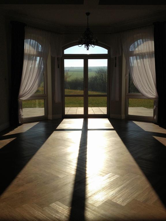 Prestige Bed & Breakfast Wierzchowisko Luaran gambar